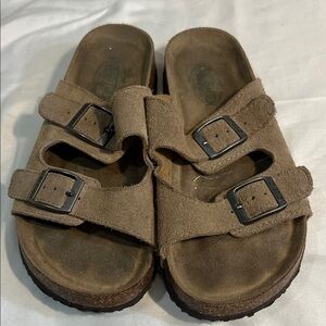 Stylish Brown Kids Sandals with Buckle Straps